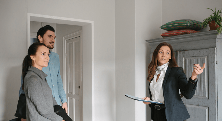 How Real Estate Agents Take the Fear Out of Moving | Keeping Current Matters